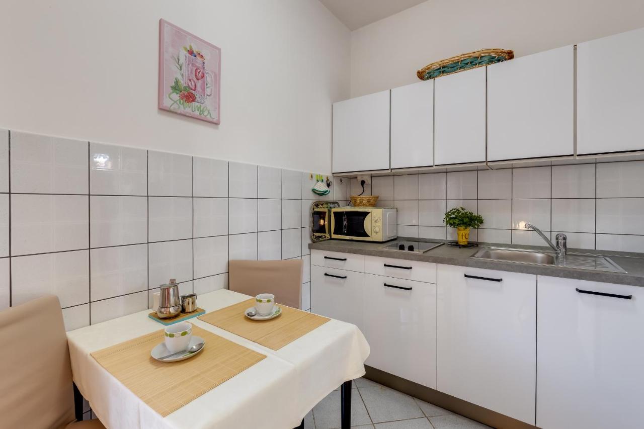 Apartment House Matosevic Πόρετς Εξωτερικό φωτογραφία