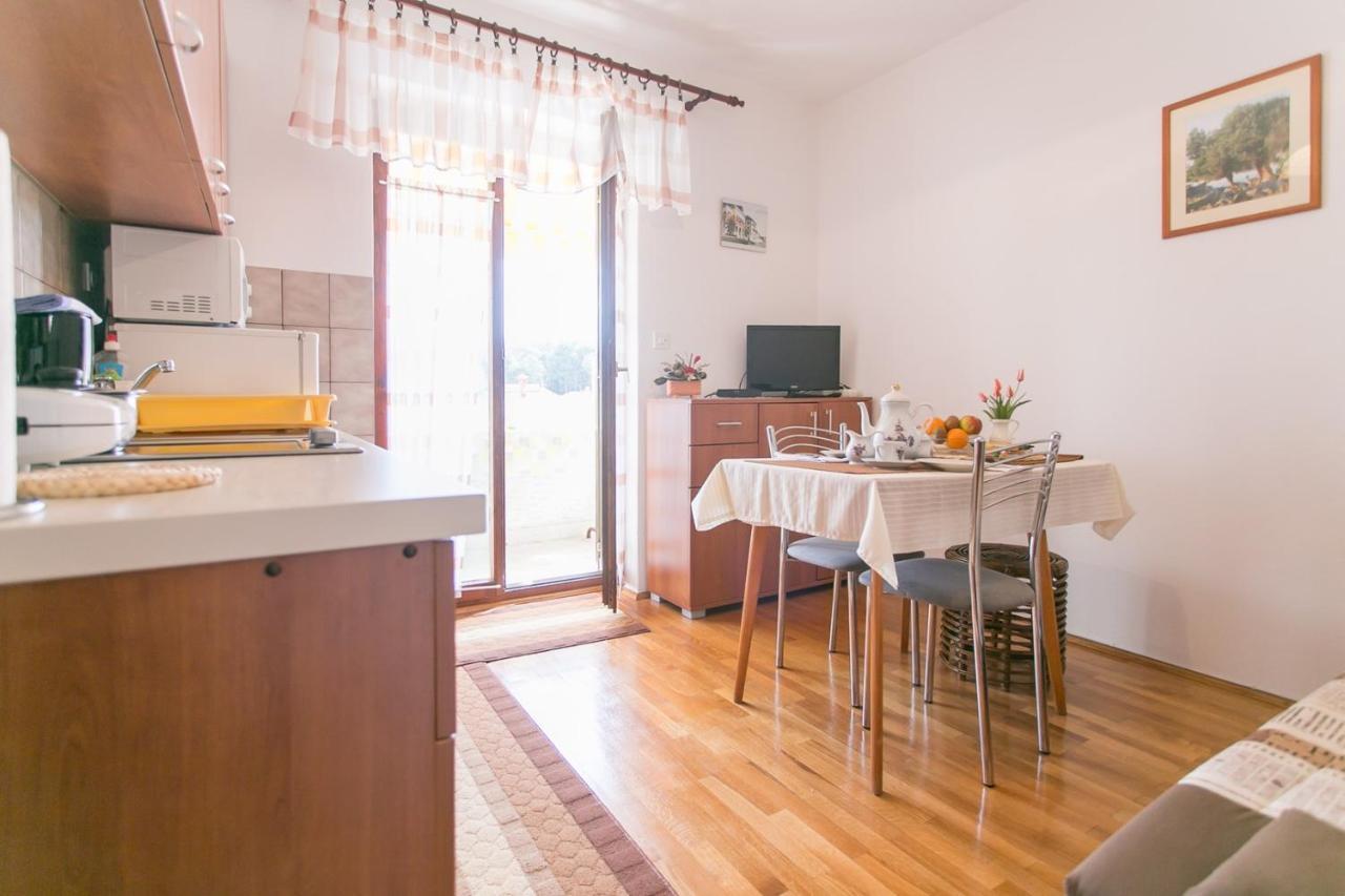 Apartment House Matosevic Πόρετς Δωμάτιο φωτογραφία